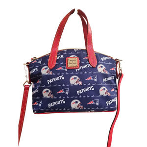 Dooney and Bourke New England Patriots bag with COA